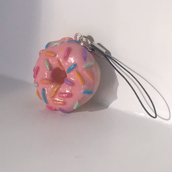 Jewelry - Aesthetic Doughnut Charm 🍩🍭
